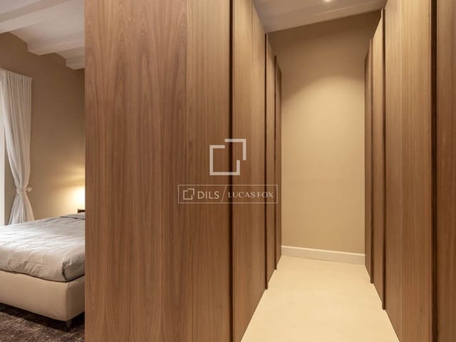 3 quarto Apartamento para arrendar em Barcelona cidade - 10 000 € (Ref: 9665279)