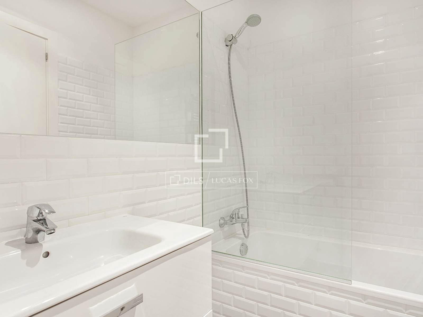 Appartement de 2 chambres à louer à Barcelone ville - 3 075 € (Ref: 9665367)