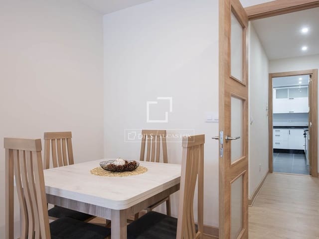 Apartamento de 4 habitaciones en Vigo en venta con garaje - 470.000 € (Ref: 9665369)