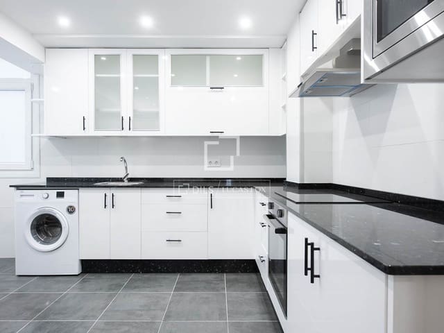 Apartamento de 4 habitaciones en Vigo en venta con garaje - 470.000 € (Ref: 9665369)