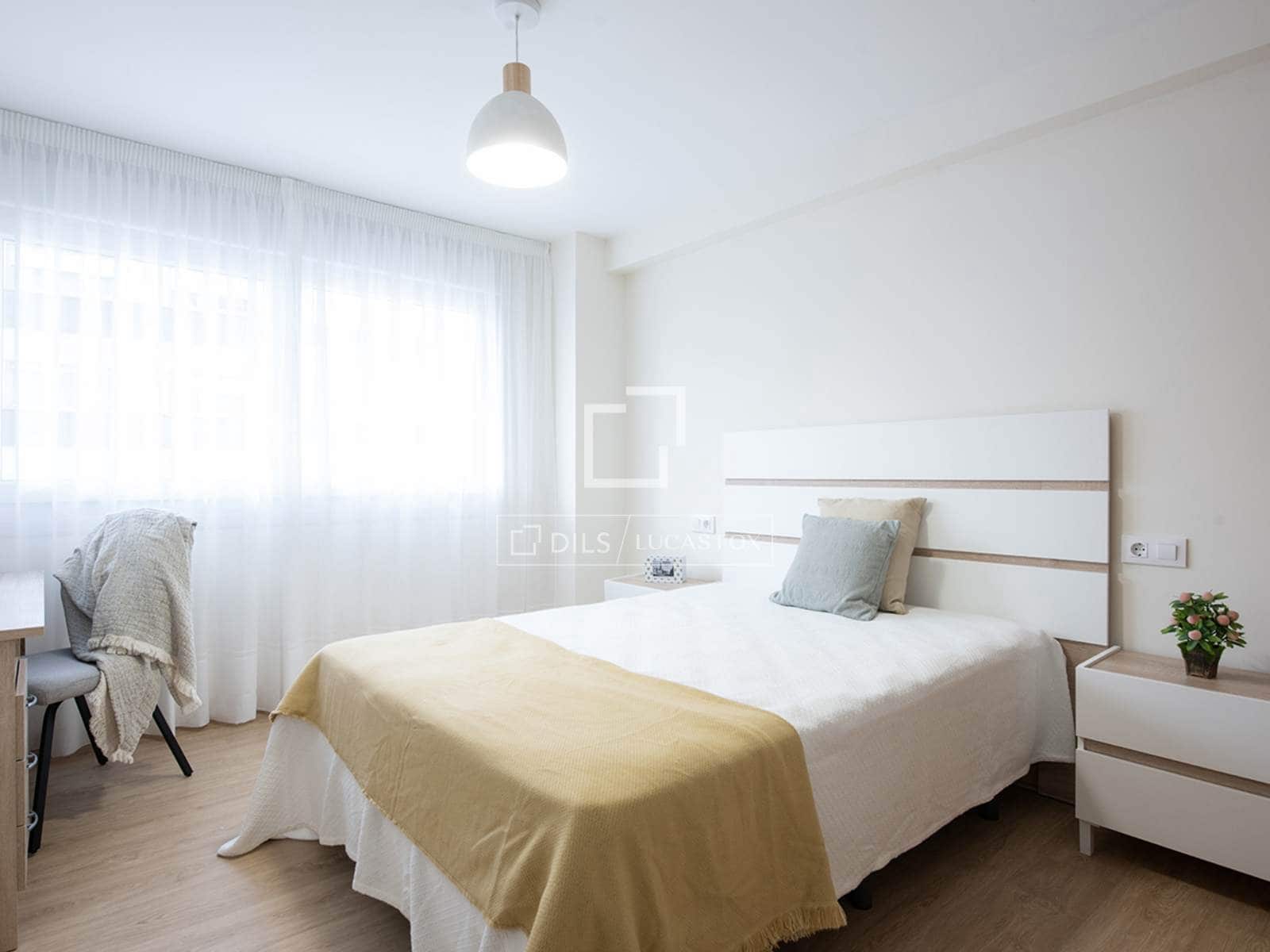 Apartamento de 4 habitaciones en Vigo en venta con garaje - 470.000 € (Ref: 9665369)