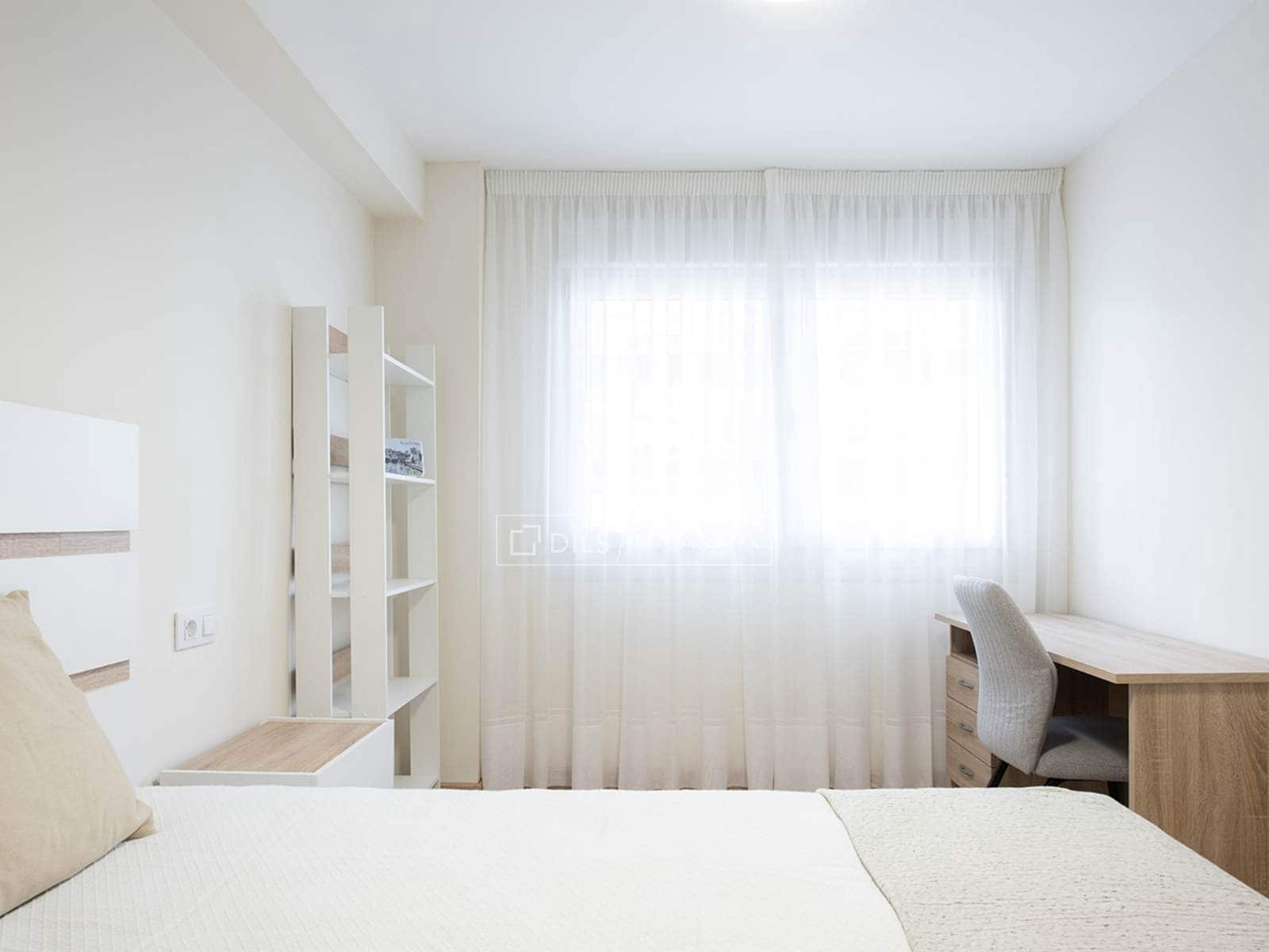 Apartamento de 4 habitaciones en Vigo en venta con garaje - 470.000 € (Ref: 9665369)