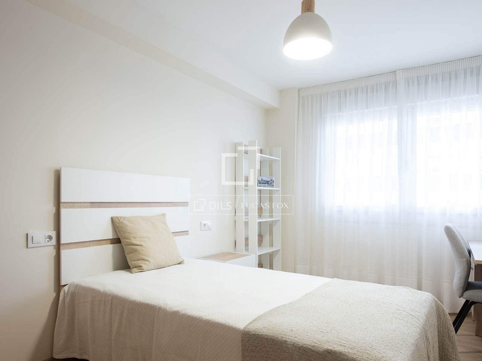 Apartamento de 4 habitaciones en Vigo en venta con garaje - 470.000 € (Ref: 9665369)