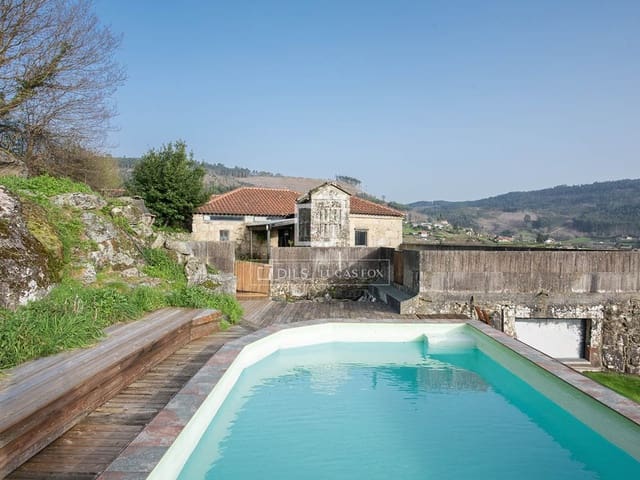 2 slaapkamer Villa te koop in Cotobade, Ponteareas met zwembad garage - € 400.000 (Ref: 9665370)