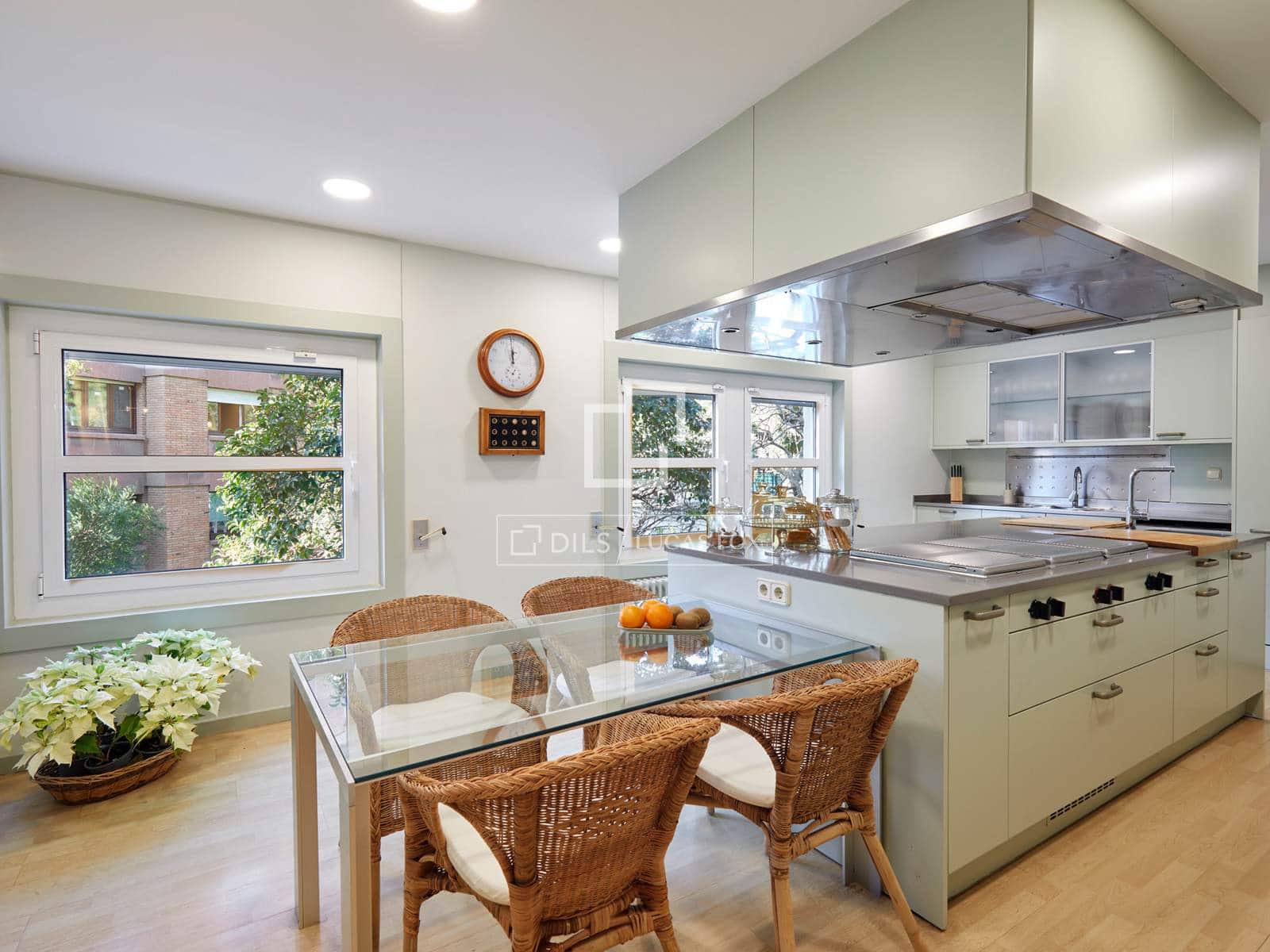 Apartamento de 6 habitaciones en Barcelona ciudad en venta - 4.400.000 € (Ref: 9665371)