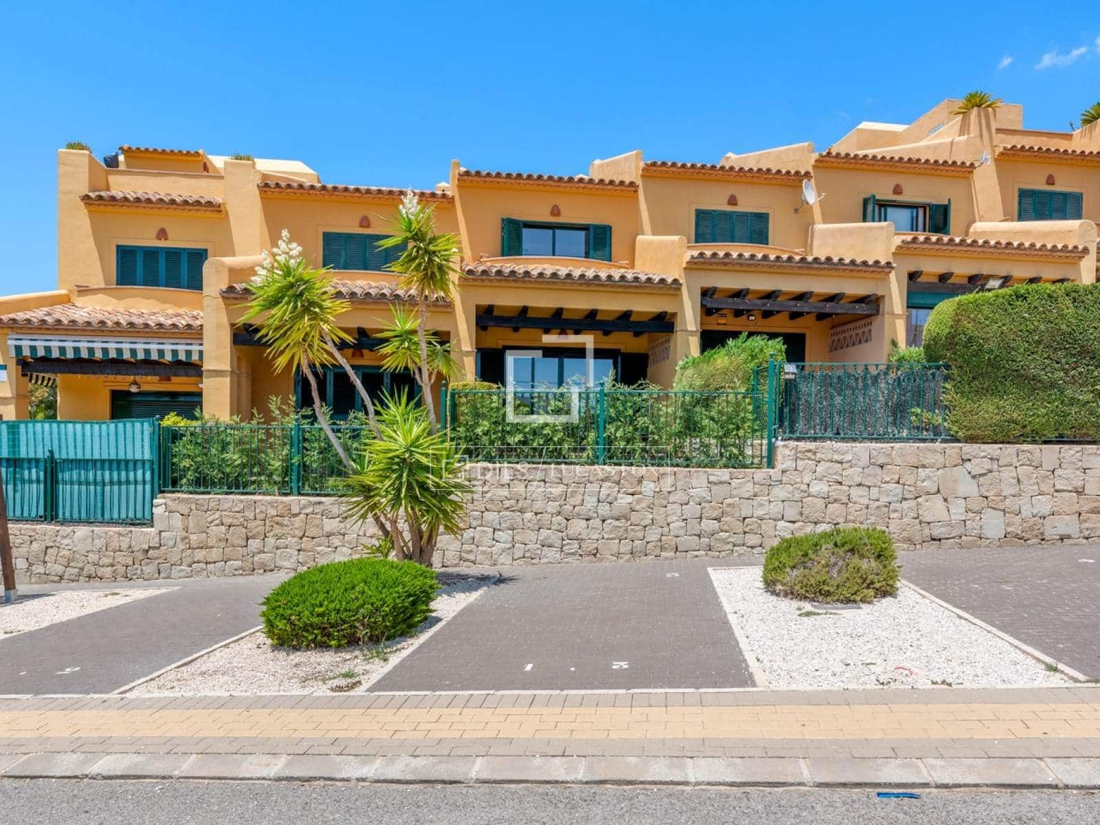 2 bedroom Villa for sale in Finestrat with pool garage - € 295,000 (Ref: 9666988)