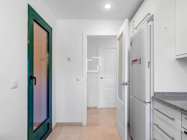 Apartamento de 2 habitaciones en Finestrat en venta con piscina garaje - 395.000 € (Ref: 9666989)