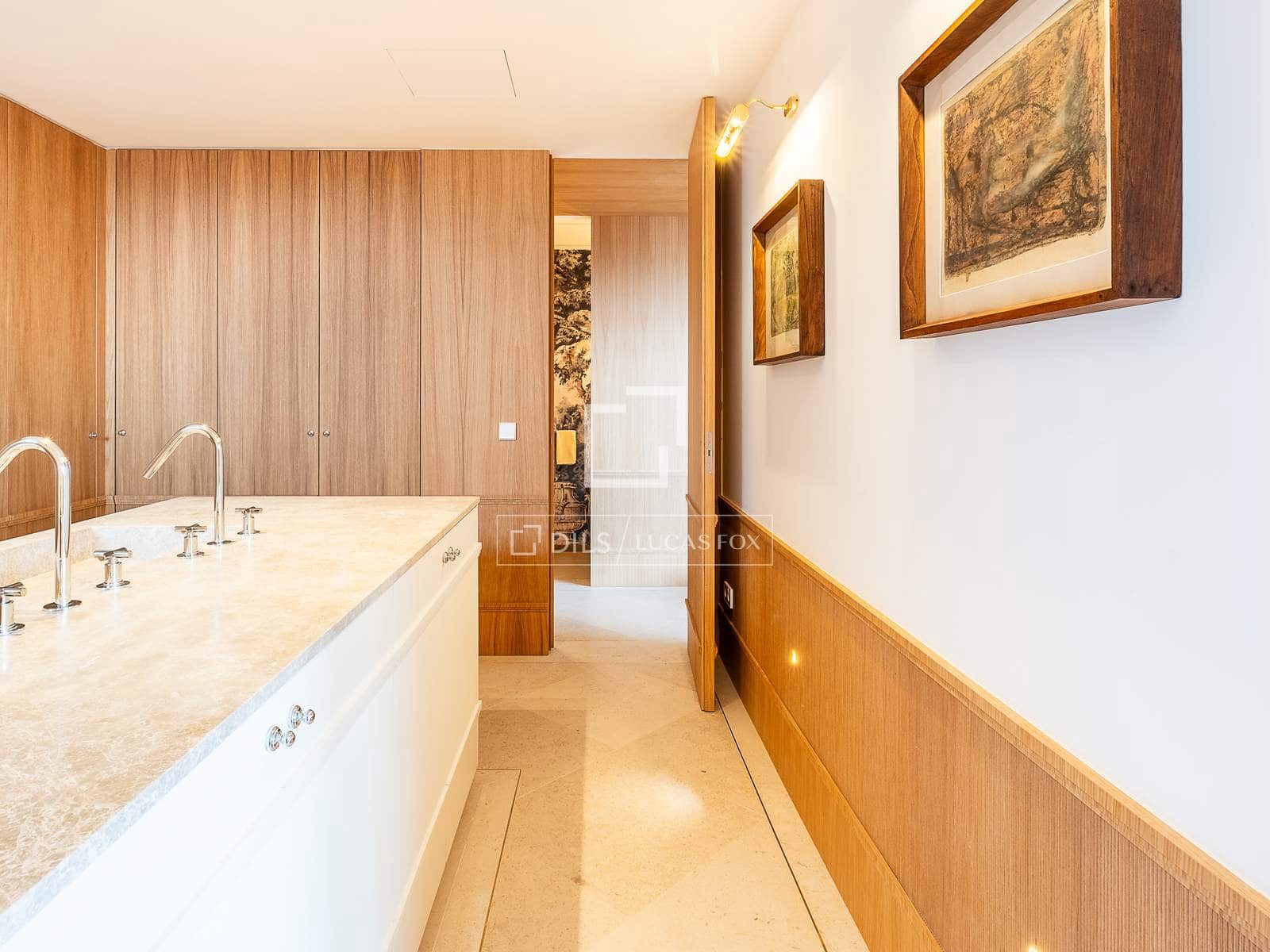 3 slaapkamer Appartement te huur in Madrid stad met garage - € 14.500 (Ref: 9666992)