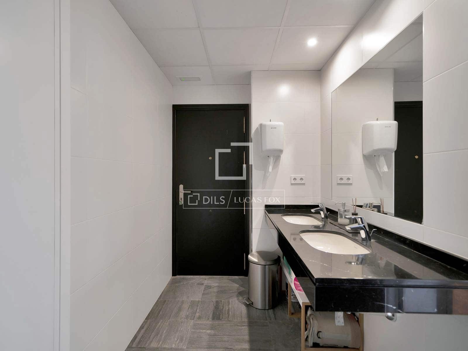 Bureau à vendre à Marbella - 1 900 000 € (Ref: 9667153)