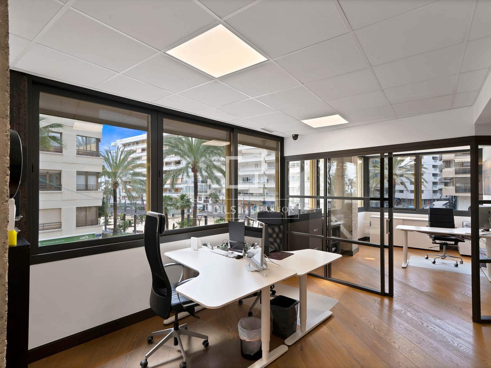 Bureau à vendre à Marbella - 1 900 000 € (Ref: 9667153)