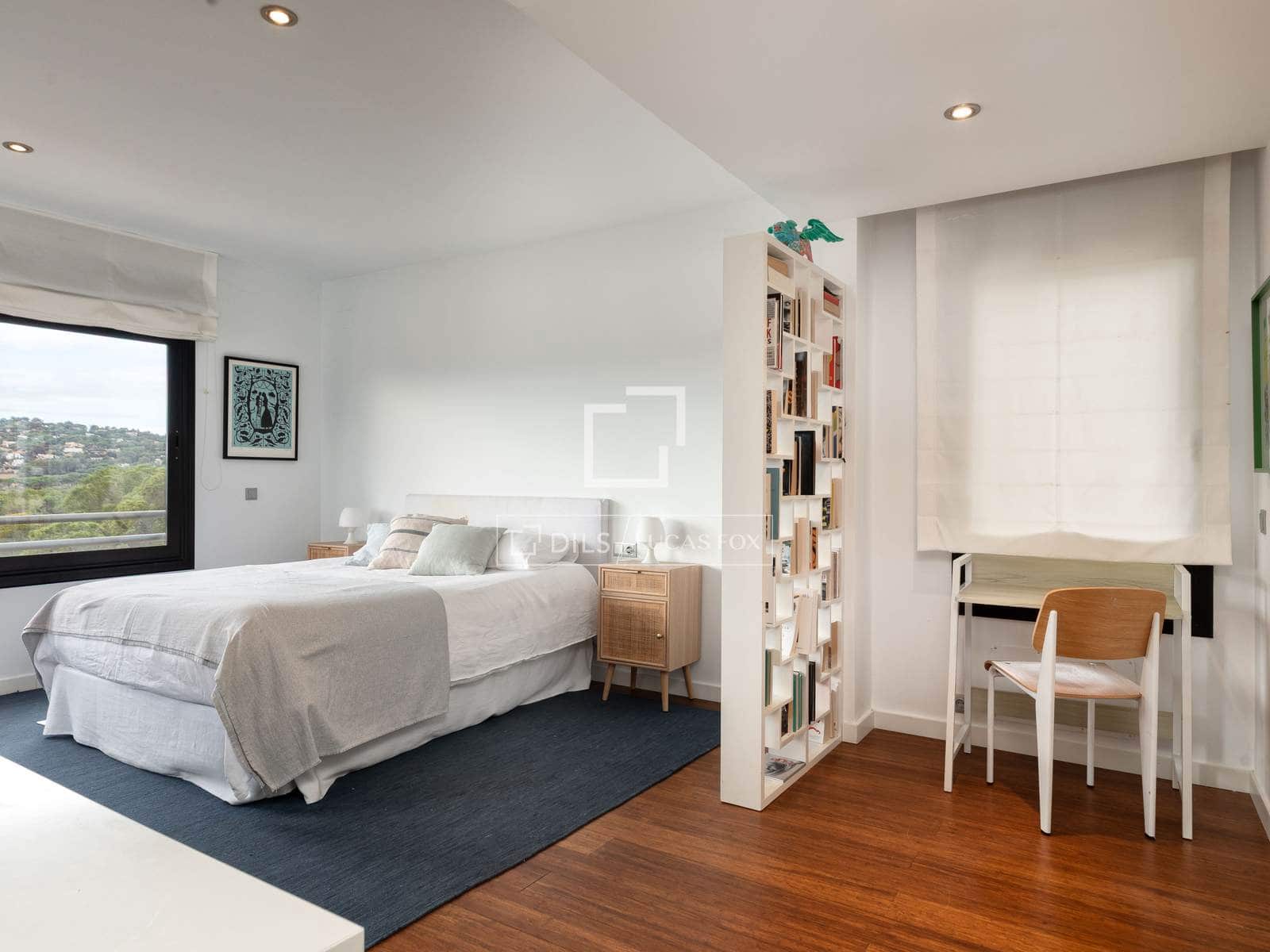 5 bedroom Villa for sale in Tamariu with pool garage - € 1,400,000 (Ref: 9669092)