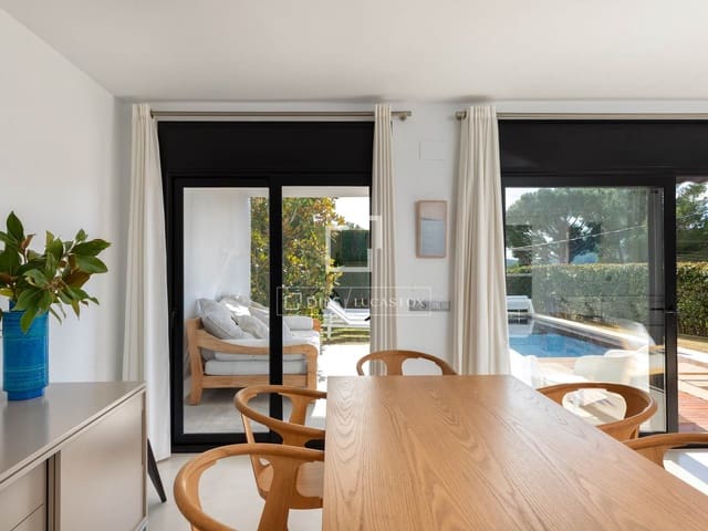 5 bedroom Villa for sale in Tamariu, Palafrugell with pool garage - € 1,400,000 (Ref: 9669092)