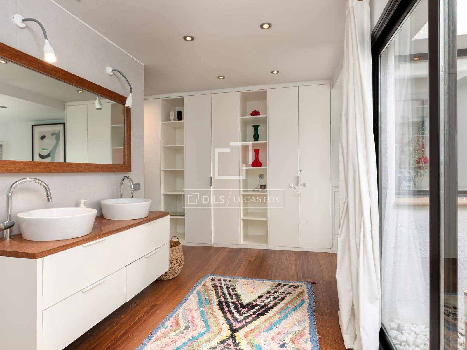 5 bedroom Villa for sale in Tamariu with pool garage - € 1,400,000 (Ref: 9669092)