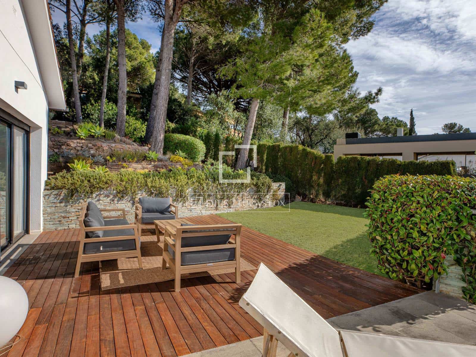 5 bedroom Villa for sale in Tamariu with pool garage - € 1,400,000 (Ref: 9669092)