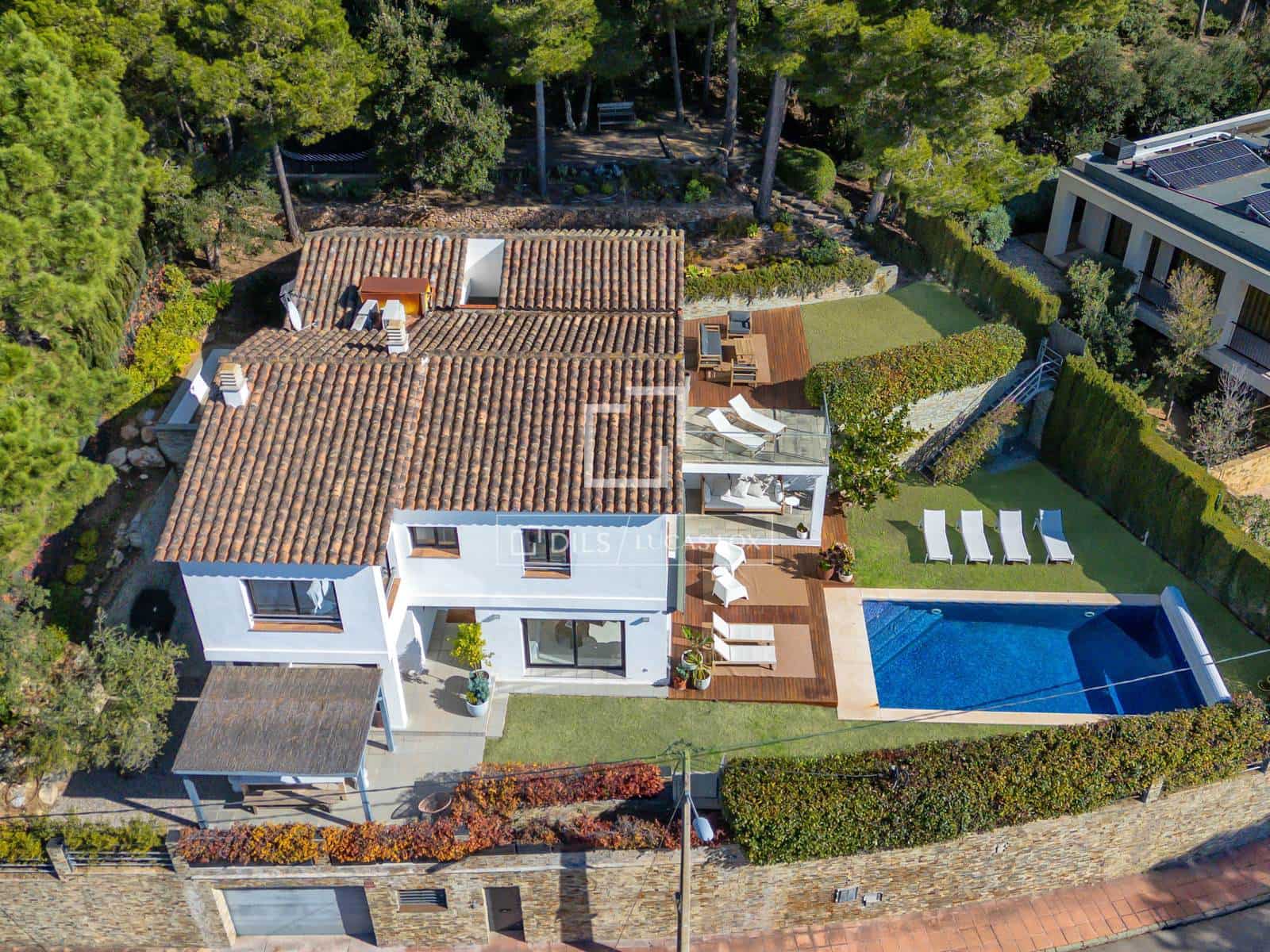 5 bedroom Villa for sale in Tamariu with pool garage - € 1,400,000 (Ref: 9669092)