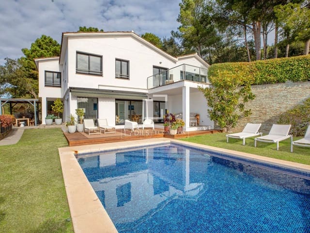 5 bedroom Villa for sale in Tamariu, Palafrugell with pool garage - € 1,400,000 (Ref: 9669092)