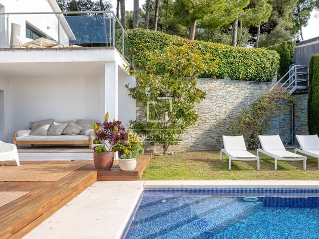 5 bedroom Villa for sale in Tamariu, Palafrugell with pool garage - € 1,400,000 (Ref: 9669092)