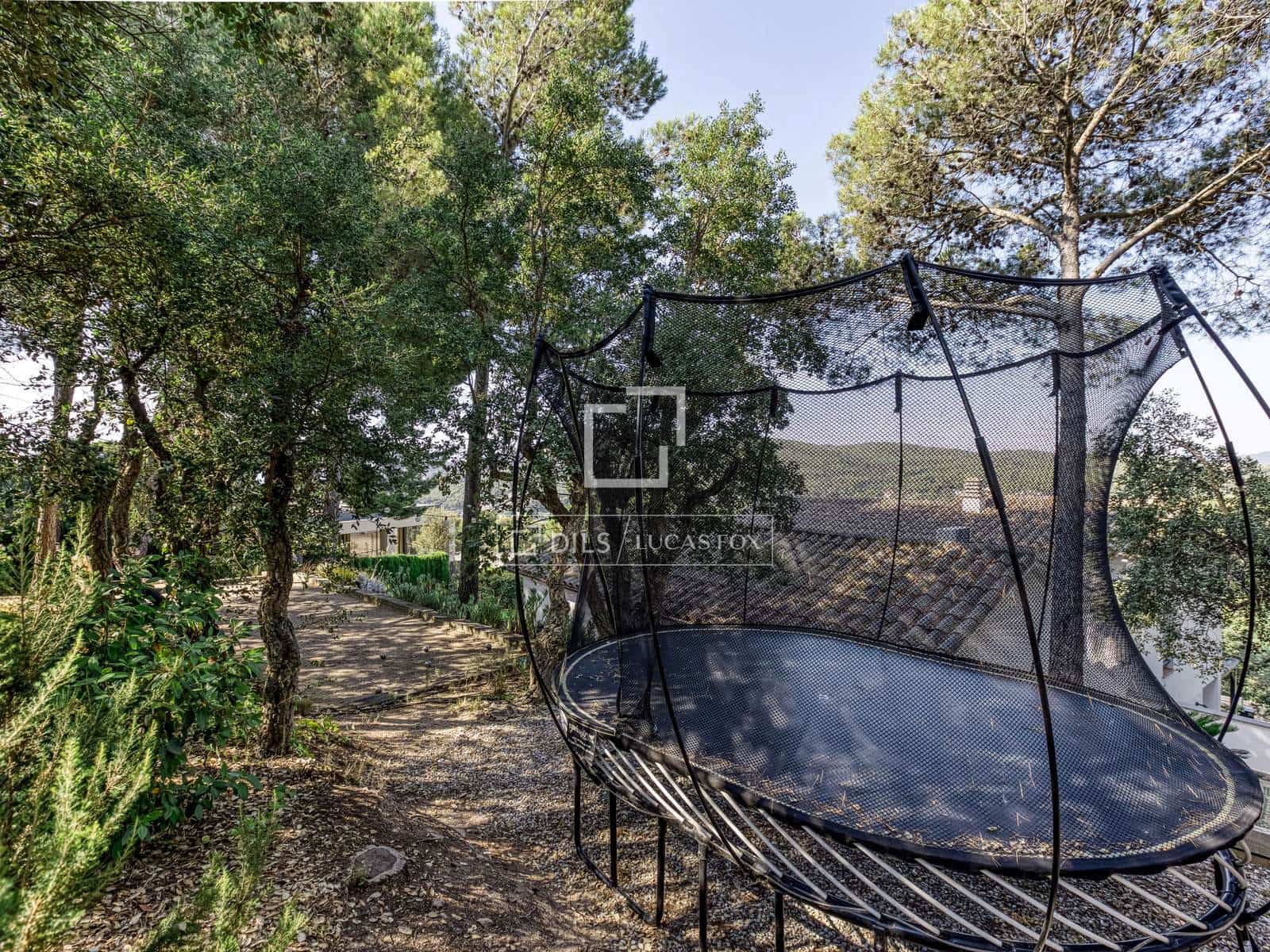 5 bedroom Villa for sale in Tamariu with pool garage - € 1,400,000 (Ref: 9669092)