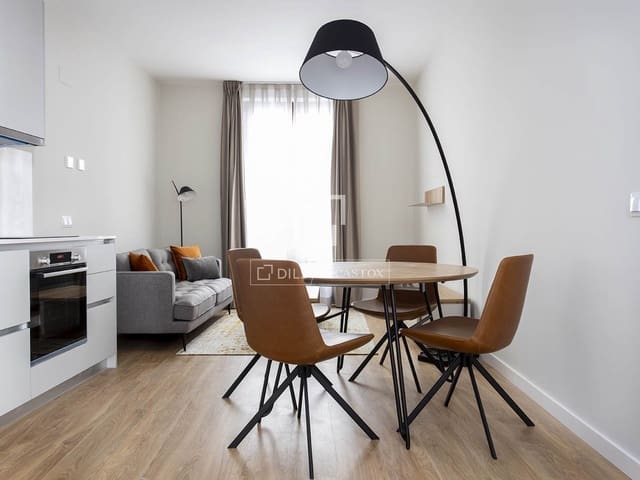 2 quarto Apartamento para arrendar em Barcelona cidade - 1 700 € (Ref: 9669311)