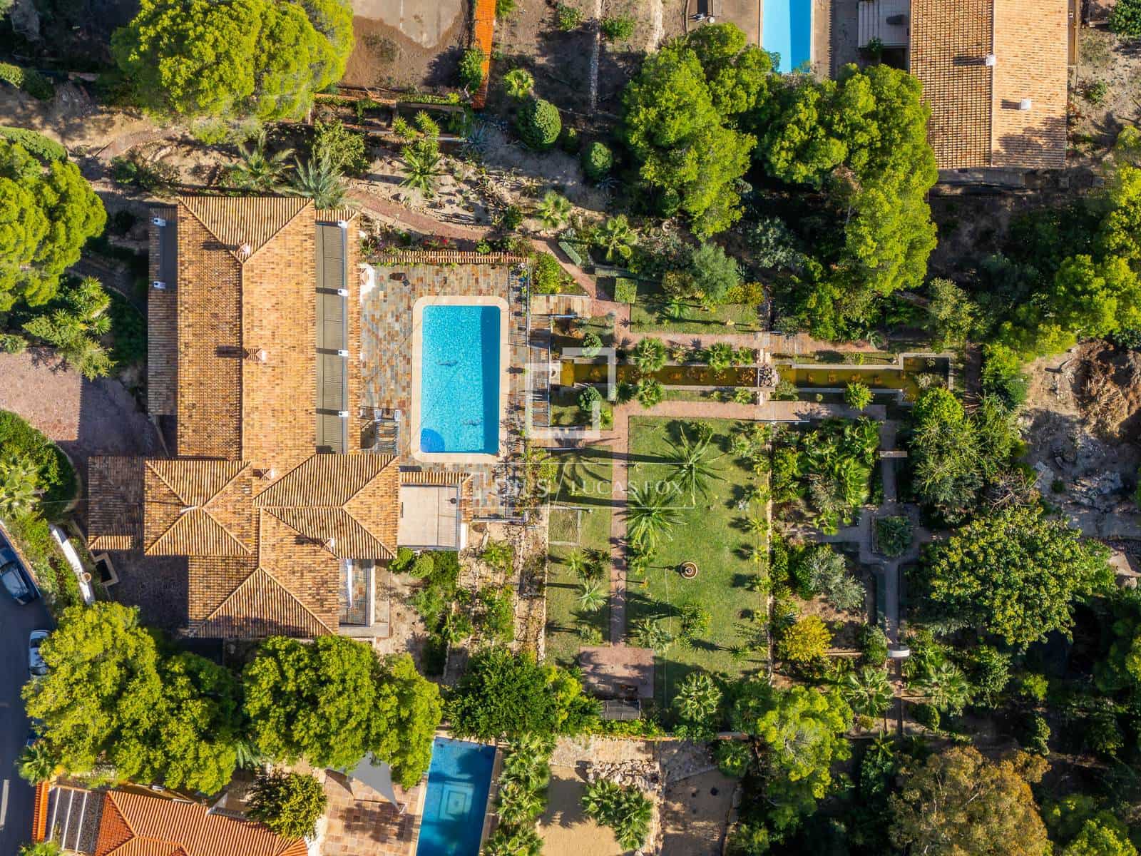 6 soveværelse Villa til salg i Altea med swimmingpool garage - € 2.550.000 (Ref: 9669561)