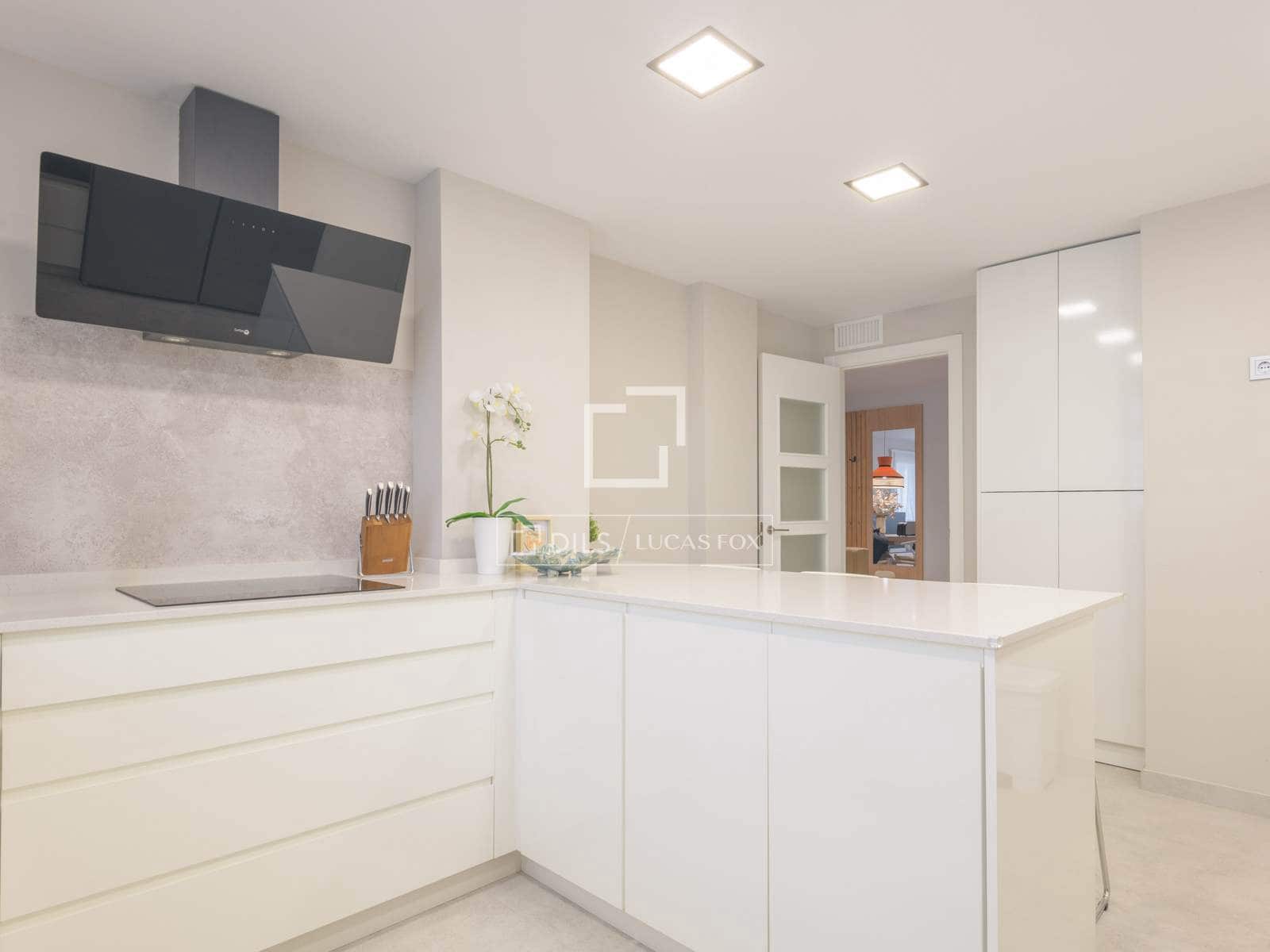 4 sypialnia Apartament na sprzedaż w Miasto Malaga z basenem garażem - 1 495 000 € (Ref: 9671004)