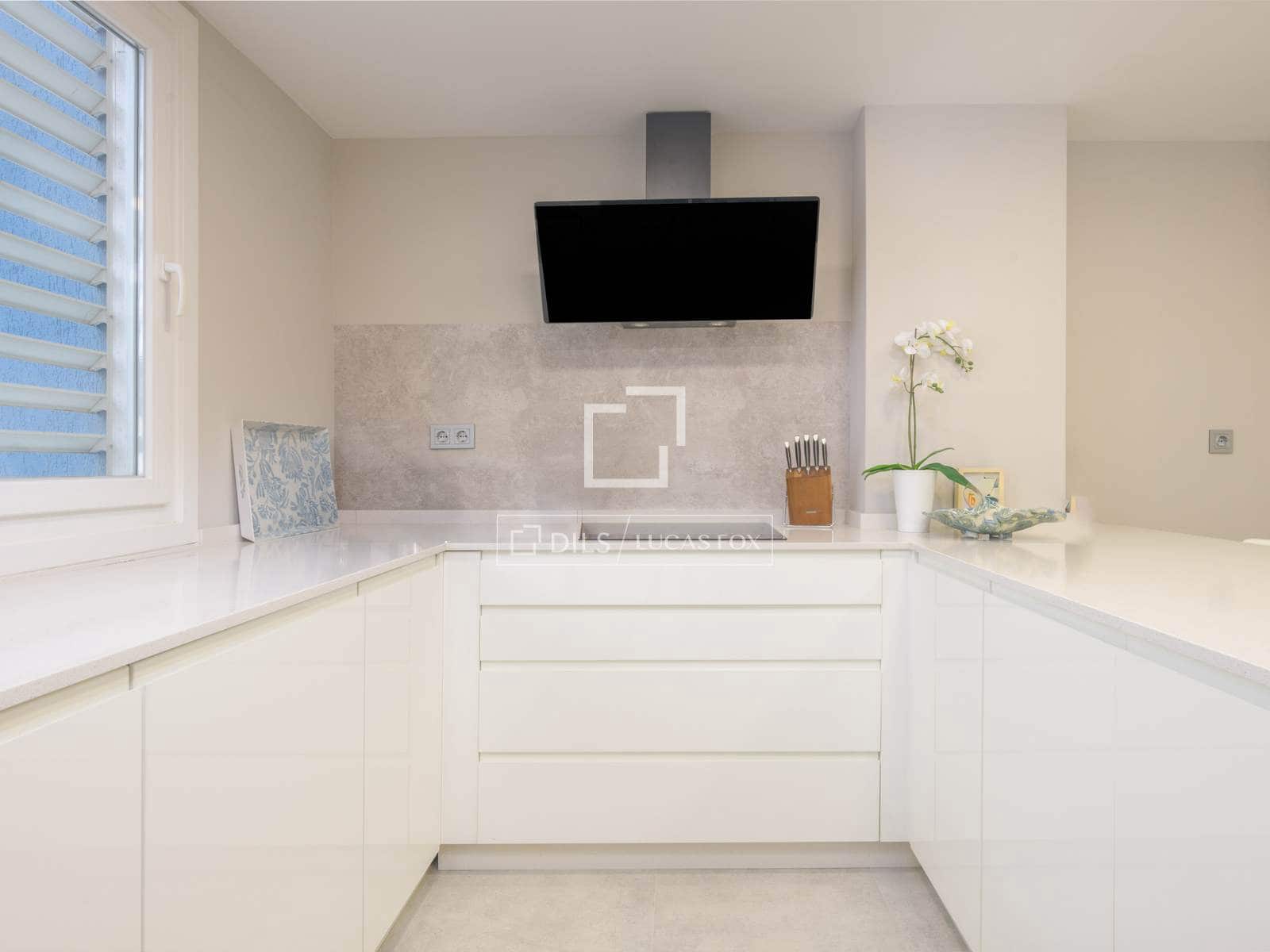 4 sypialnia Apartament na sprzedaż w Miasto Malaga z basenem garażem - 1 495 000 € (Ref: 9671004)