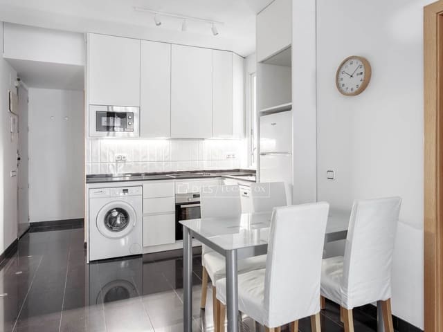 2 makuuhuone Huoneisto vuokrattavana paikassa Ibiza, Madrid kaupunki - 1 900 € (Ref: 9671208)