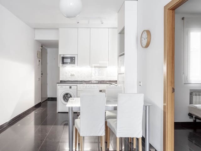 2 makuuhuone Huoneisto vuokrattavana paikassa Ibiza, Madrid kaupunki - 1 900 € (Ref: 9671208)