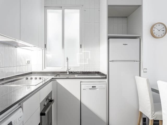 2 makuuhuone Huoneisto vuokrattavana paikassa Ibiza, Madrid kaupunki - 1 900 € (Ref: 9671208)