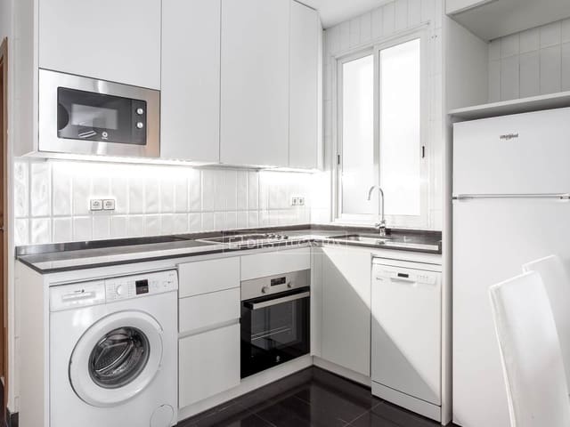 2 makuuhuone Huoneisto vuokrattavana paikassa Ibiza, Madrid kaupunki - 1 900 € (Ref: 9671208)