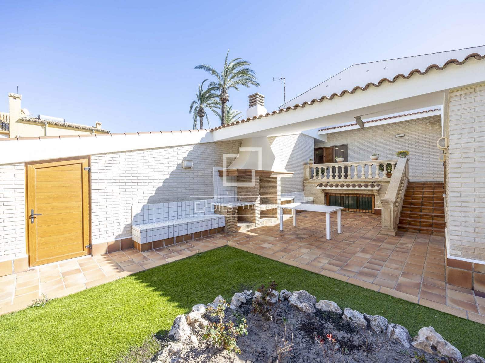 Chalet de 4 habitaciones en Puig en venta con piscina garaje - 1.950.000 € (Ref: 9672108)