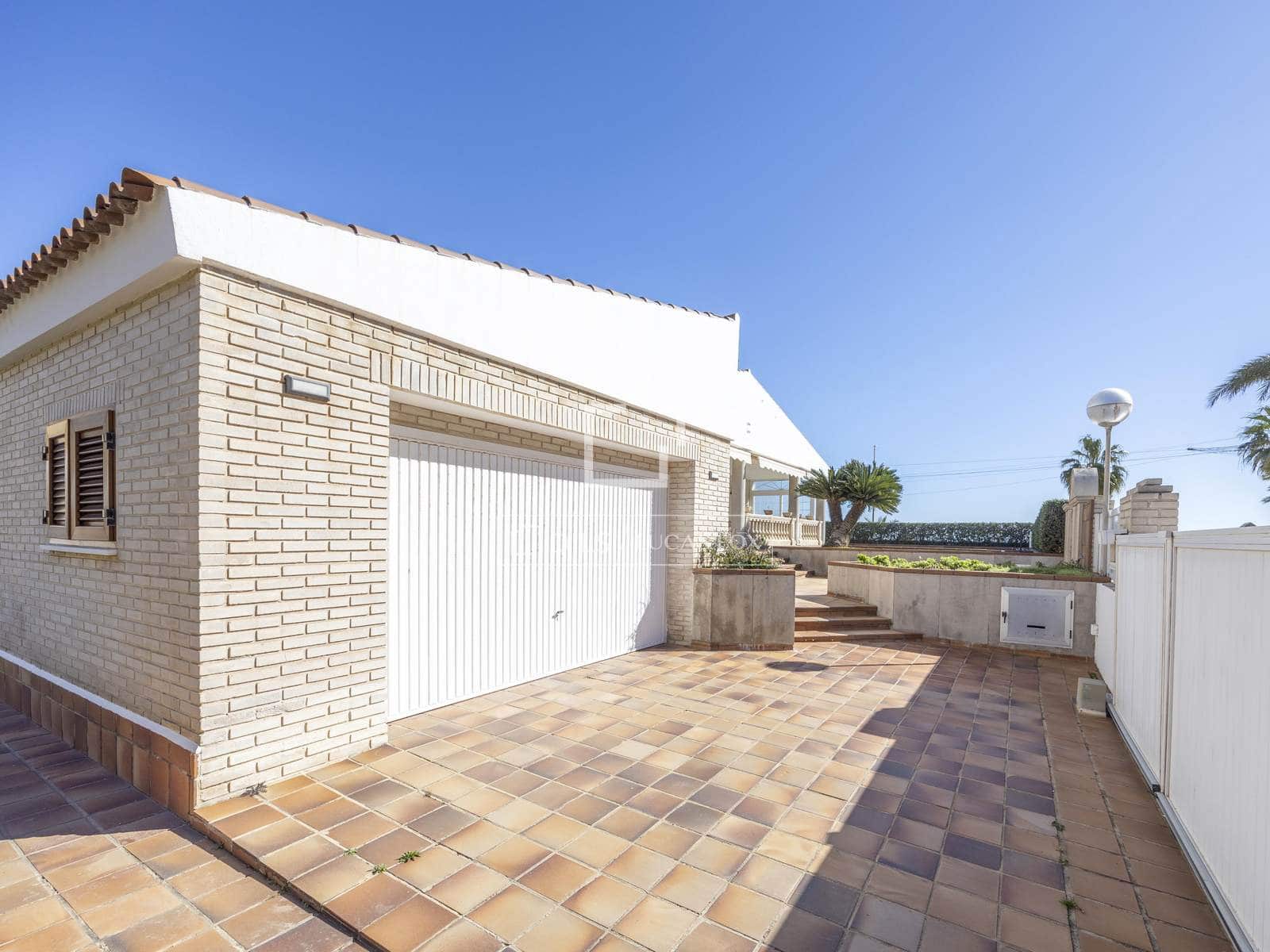 Chalet de 4 habitaciones en Puig en venta con piscina garaje - 1.950.000 € (Ref: 9672108)