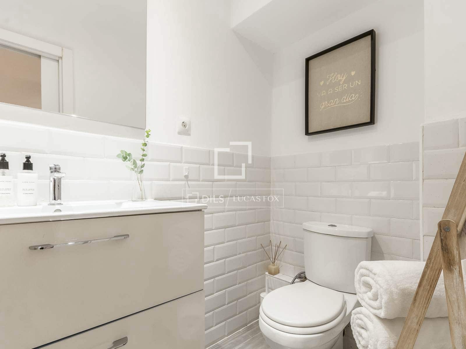 2 bedroom Villa for sale in Barcelona city - € 549,000 (Ref: 9672109)