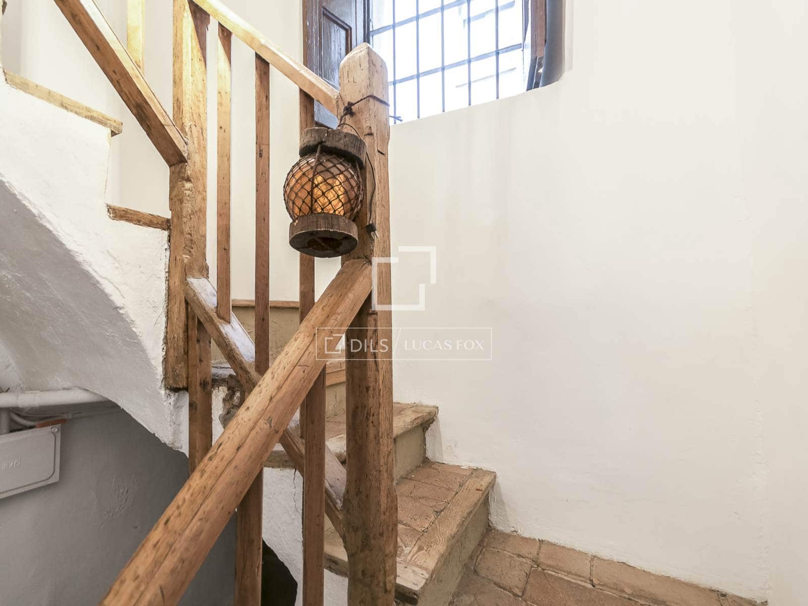 2 bedroom Villa for sale in Barcelona city - € 549,000 (Ref: 9672109)