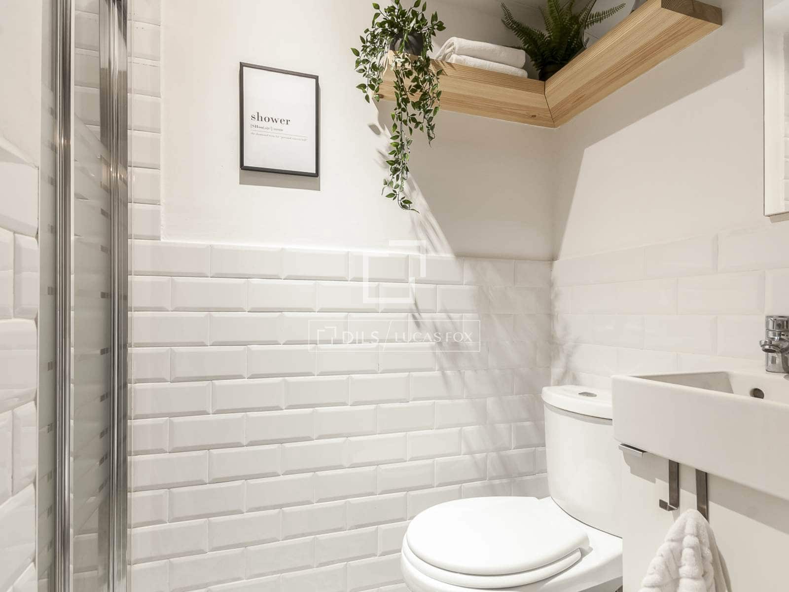 2 bedroom Villa for sale in Barcelona city - € 549,000 (Ref: 9672109)