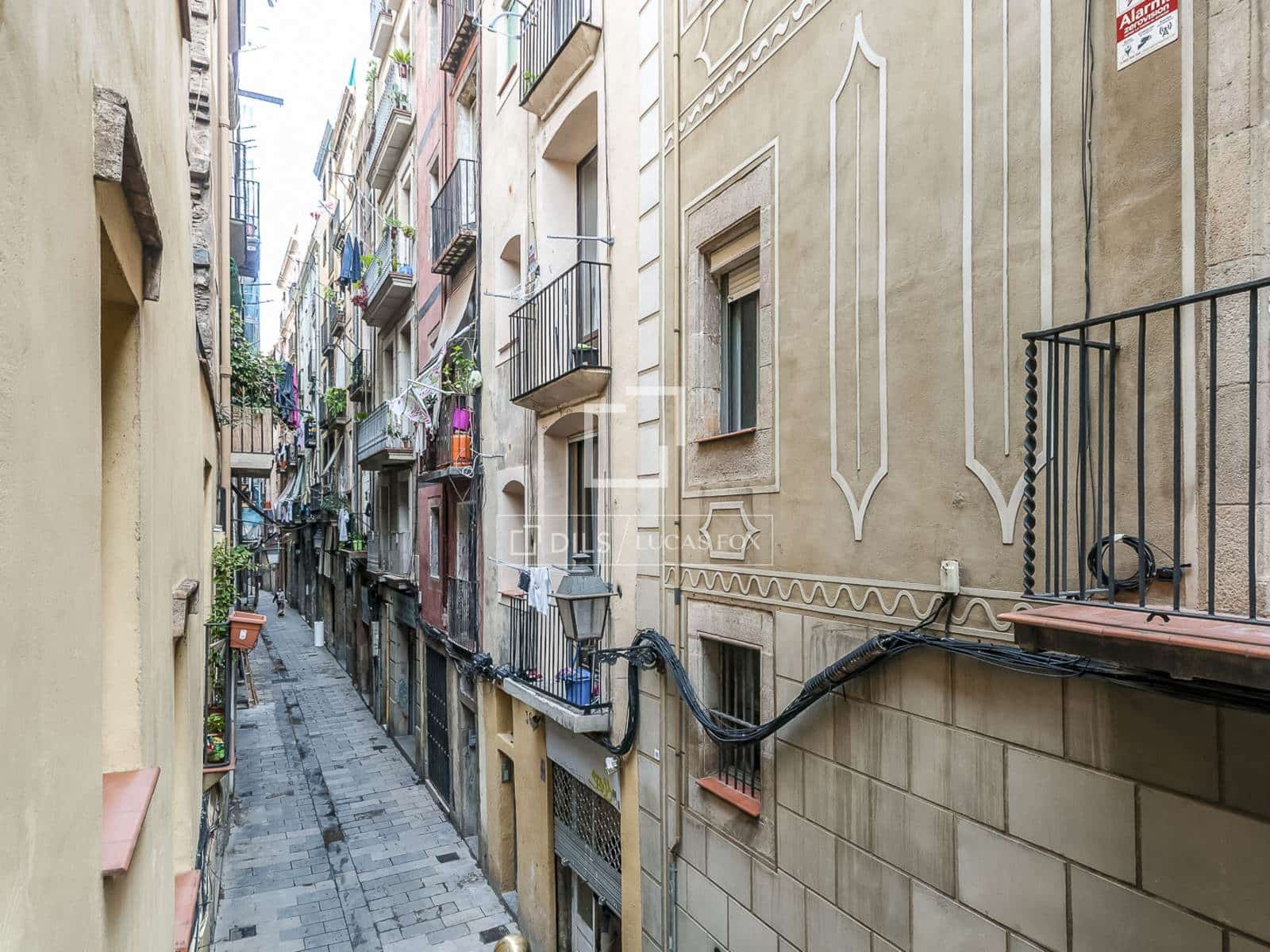 2 bedroom Villa for sale in Barcelona city - € 549,000 (Ref: 9672109)