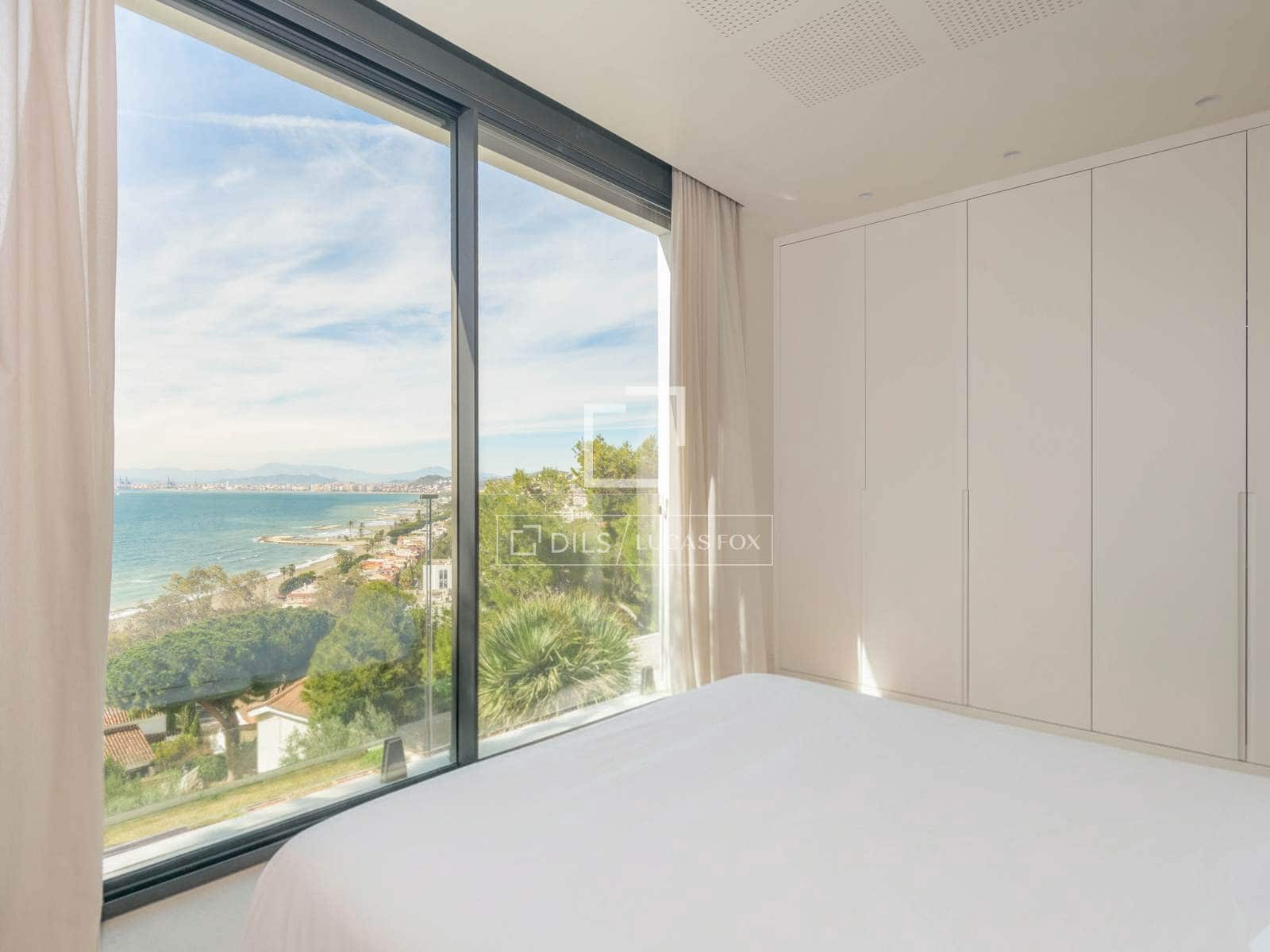 6 sovrum Villa till salu i Malaga stad med pool garage - 4 500 000 € (Ref: 9672110)