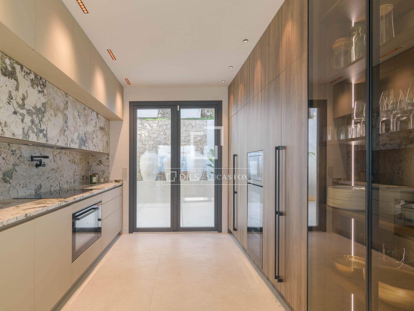 6 sovrum Villa till salu i Malaga stad med pool garage - 4 500 000 € (Ref: 9672110)