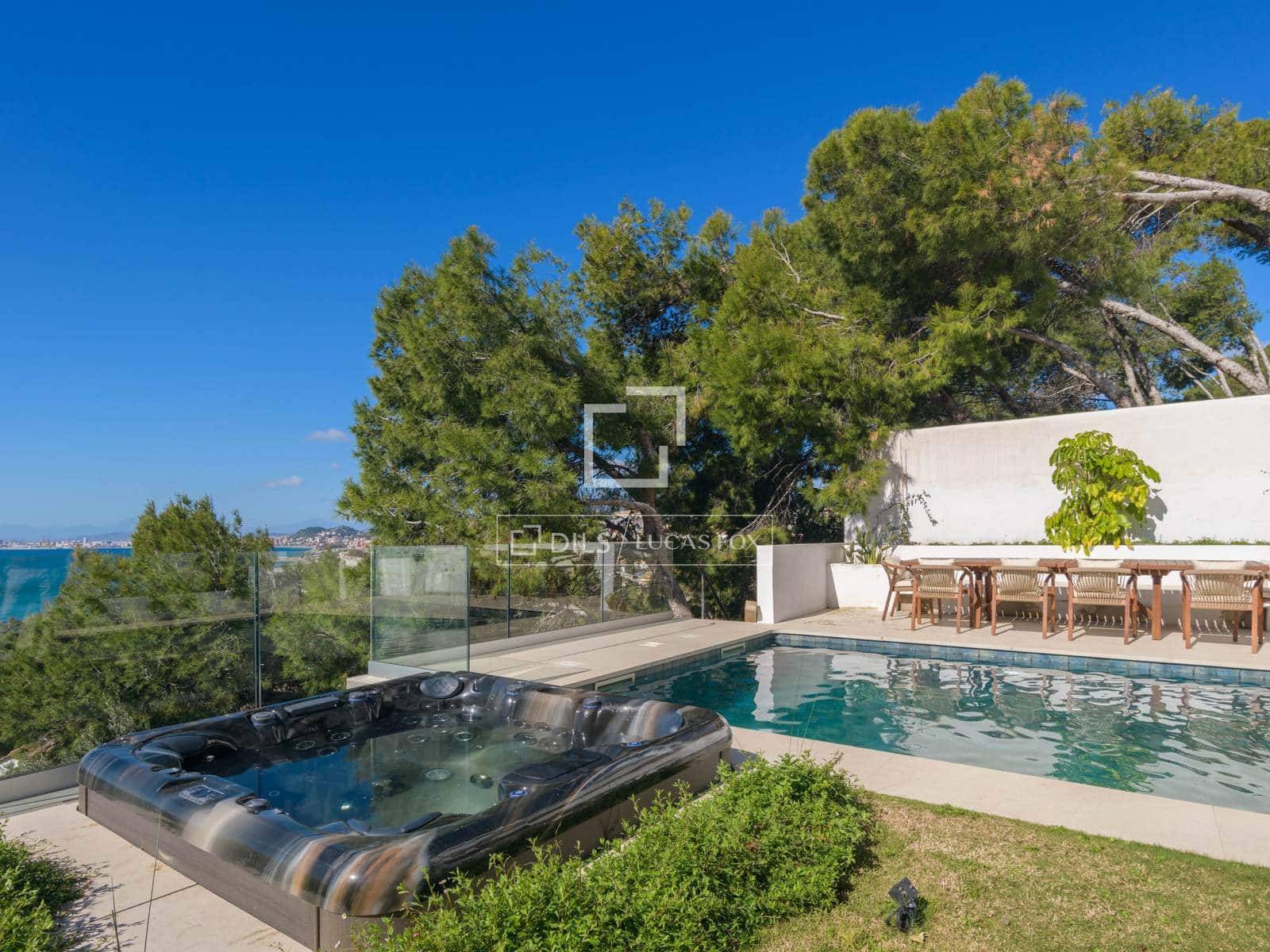 6 sovrum Villa till salu i Malaga stad med pool garage - 4 500 000 € (Ref: 9672110)