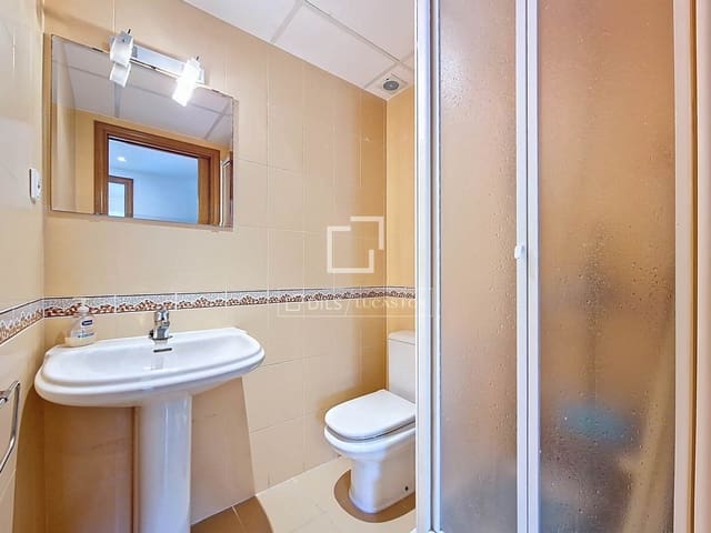 2 soverom Leilighet til salgs i Vilanova i la Geltrú med svømmebasseng garasje - € 299 000 (Ref: 9672111)