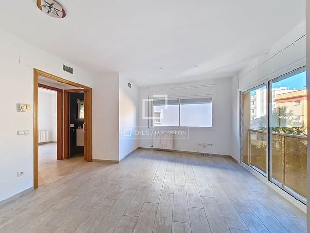 2 soverom Leilighet til salgs i Vilanova i la Geltrú med svømmebasseng garasje - € 299 000 (Ref: 9672111)