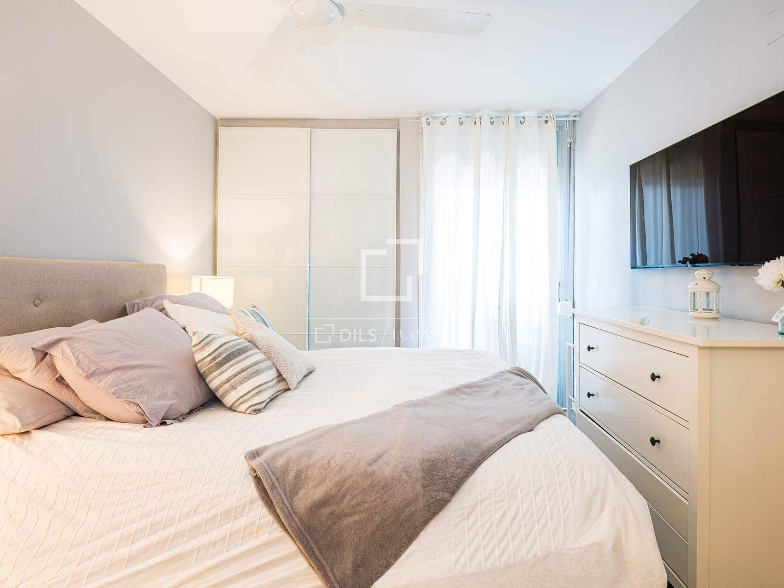 Apartamento de 3 habitaciones en Gavà en venta con piscina garaje - 685.000 € (Ref: 9672427)