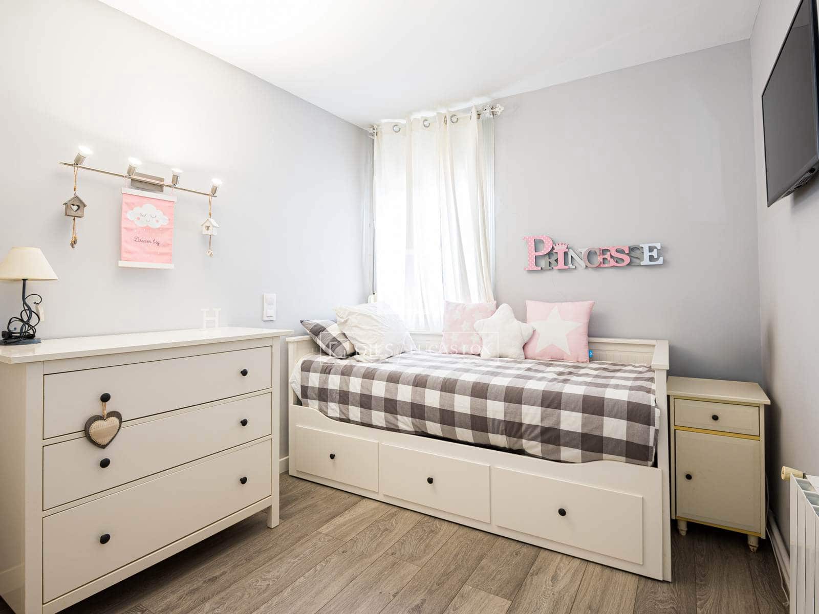 Apartamento de 3 habitaciones en Gavà en venta con piscina garaje - 685.000 € (Ref: 9672427)