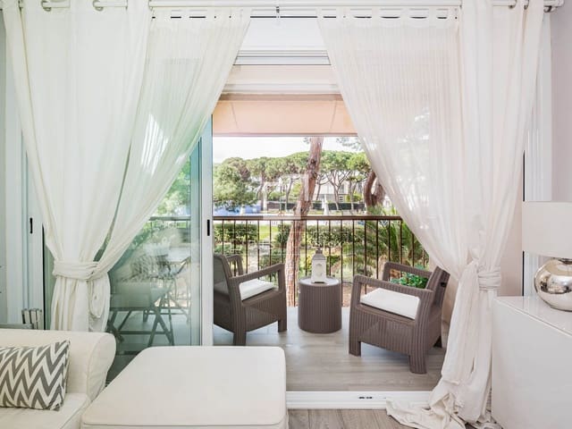 Apartamento de 3 habitaciones en Gavà en venta con piscina garaje - 685.000 € (Ref: 9672427)