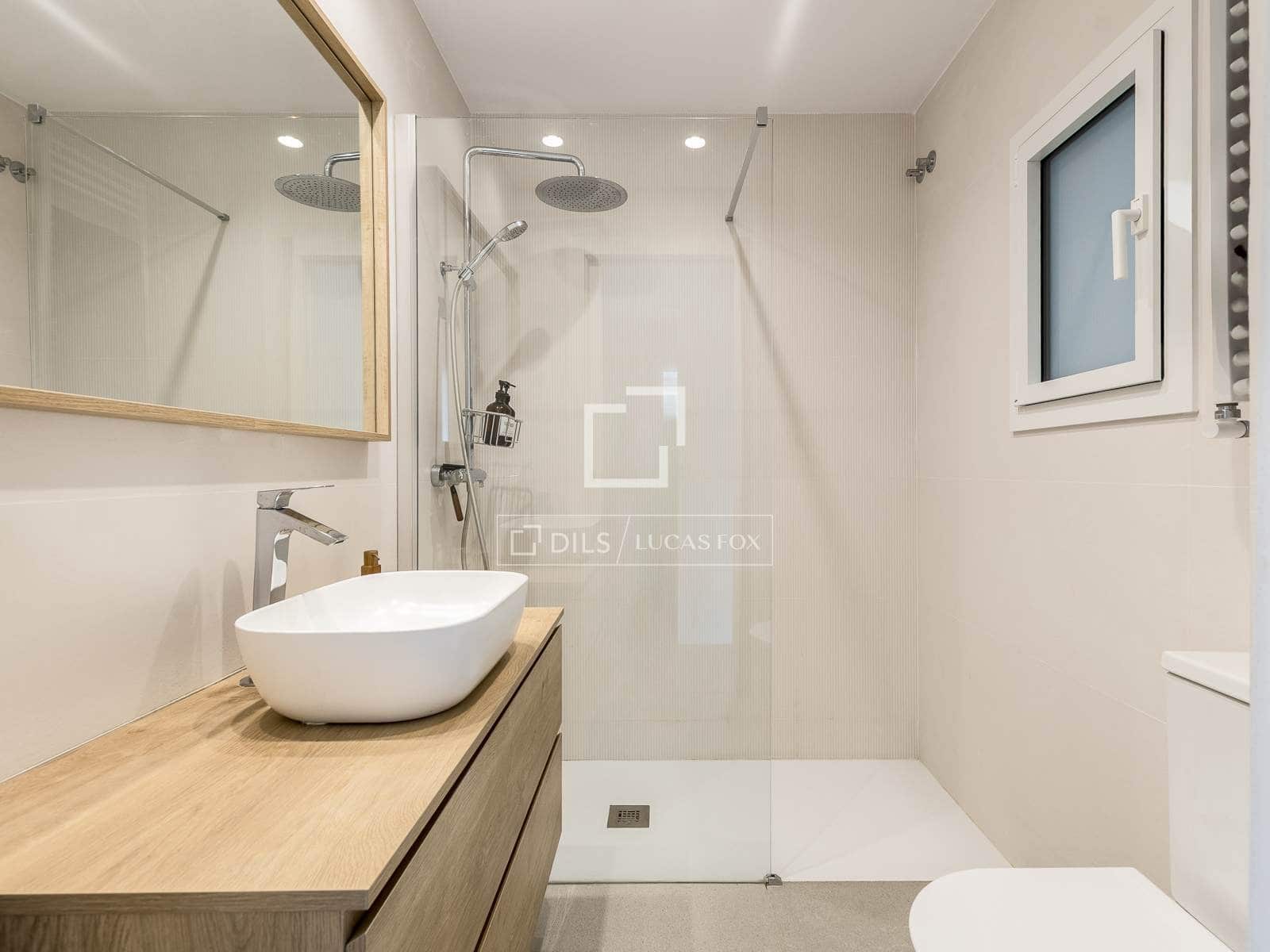 2 sypialnia Apartament na sprzedaż w Miasto Barcelona z garażem - 728 000 € (Ref: 9672429)