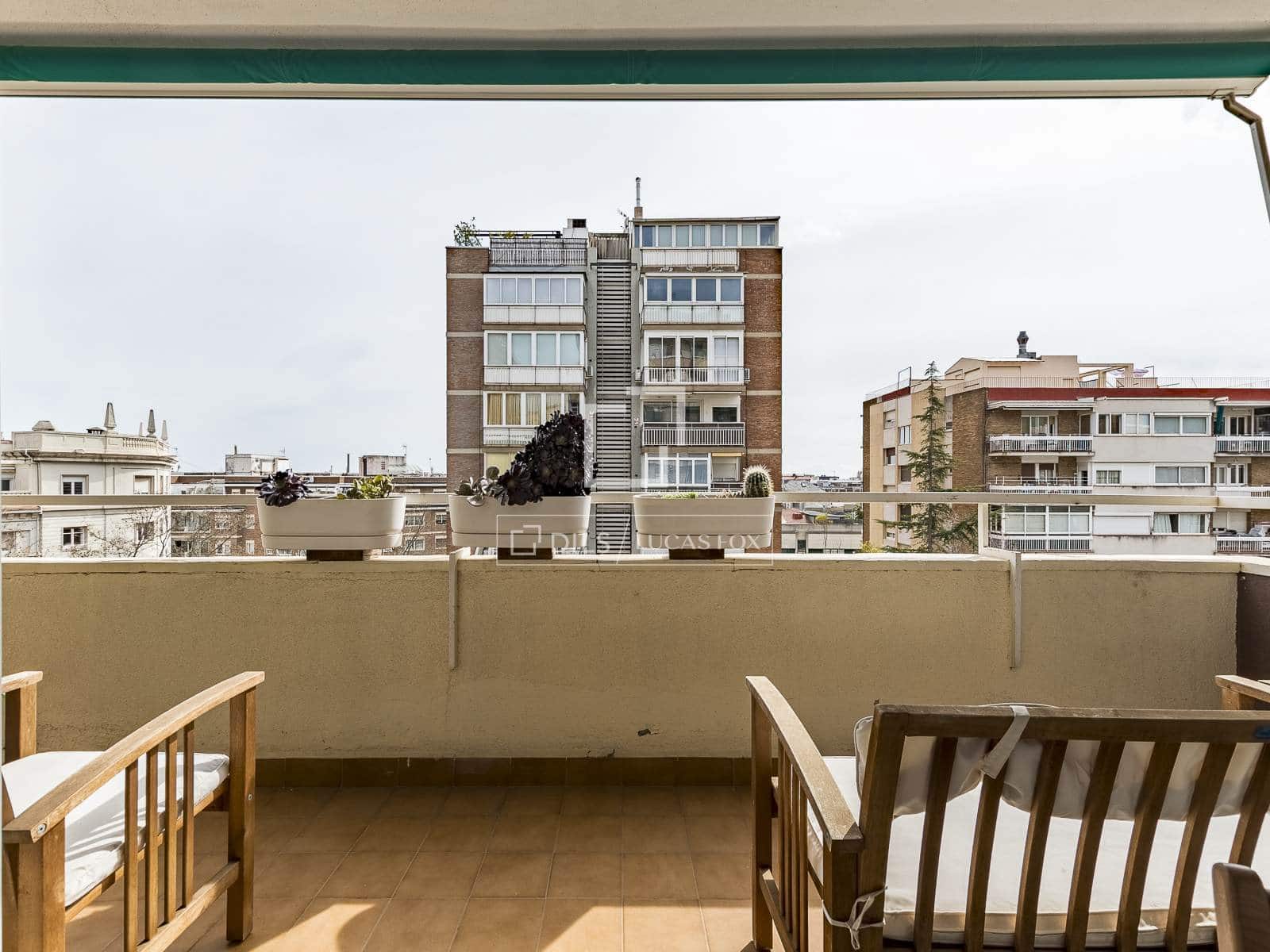 2 sypialnia Apartament na sprzedaż w Miasto Barcelona z garażem - 728 000 € (Ref: 9672429)