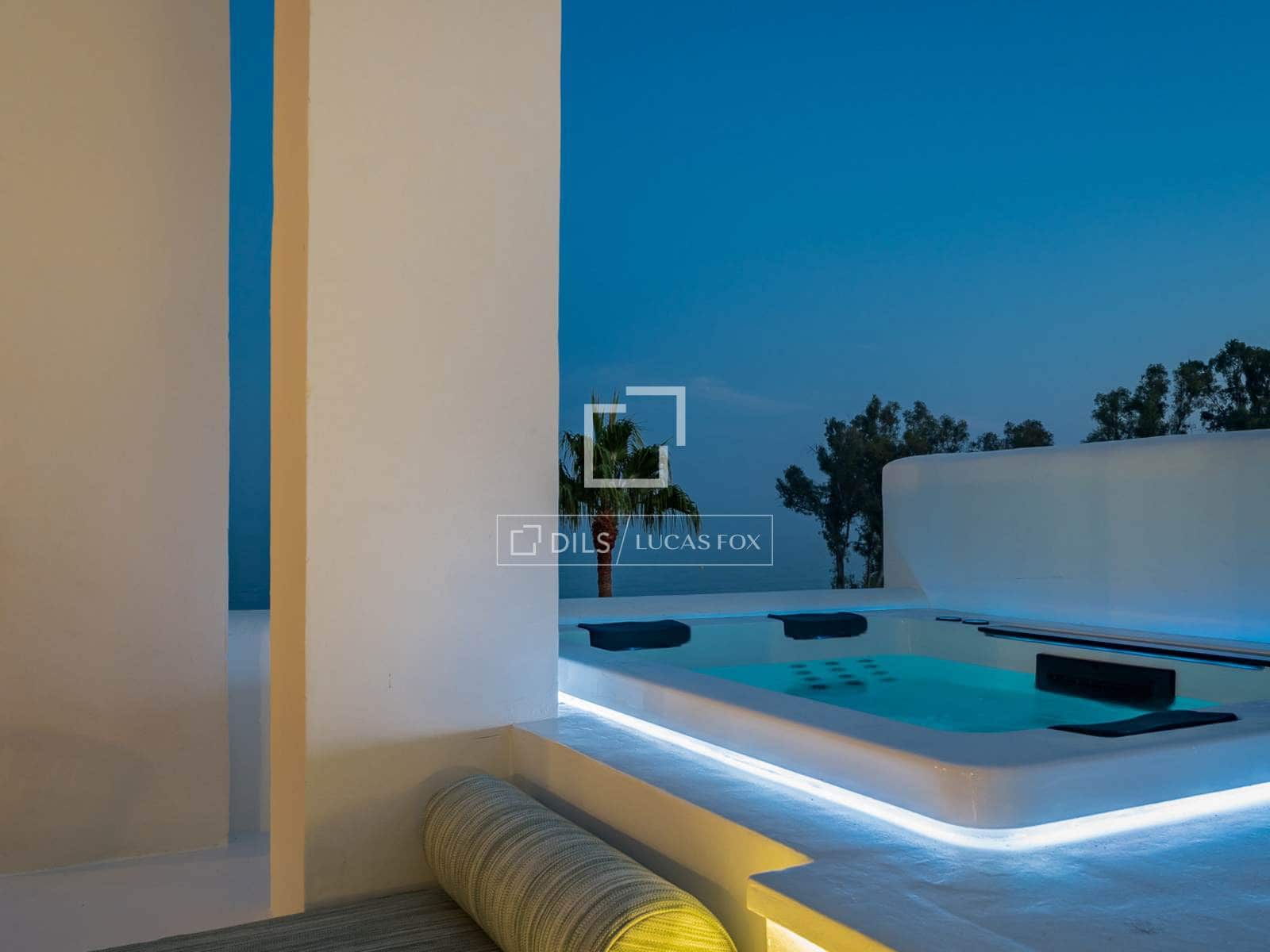 3 chambre Appartement à vendre à Estepona avec piscine garage - 2 995 000 € (Ref: 9672430)