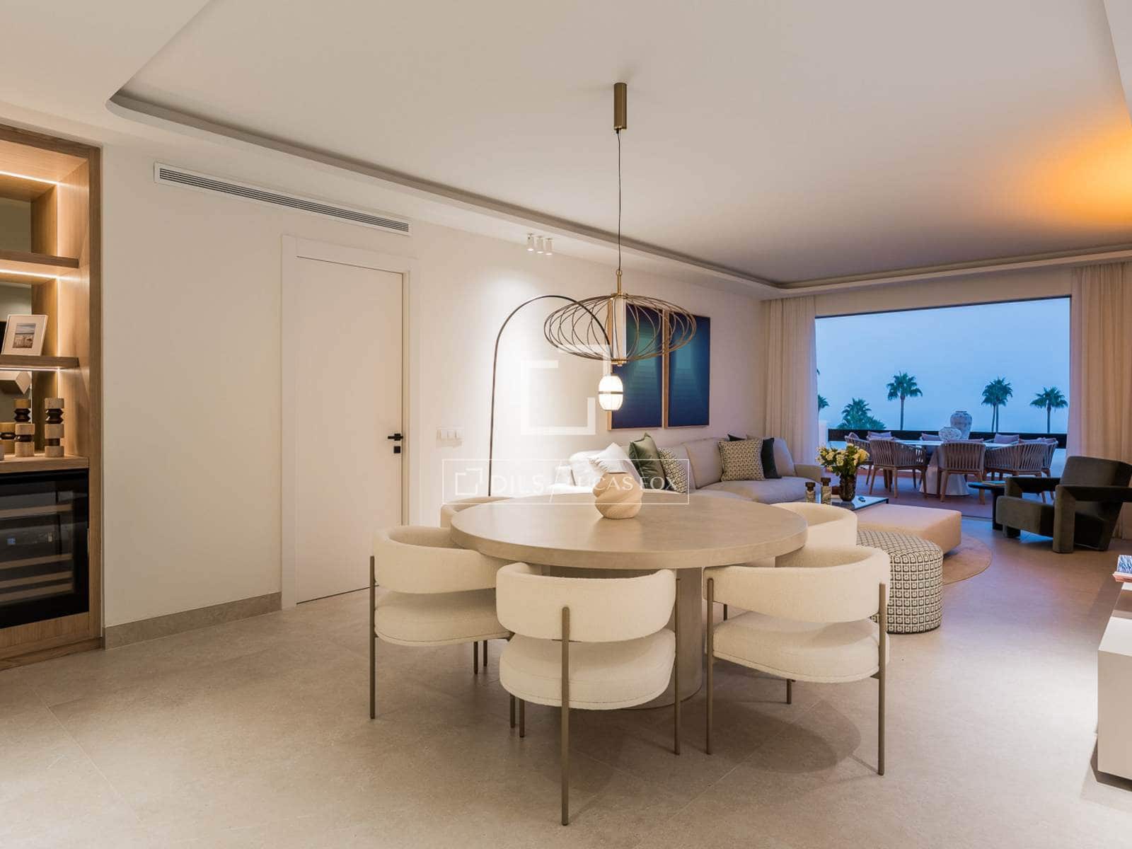 3 chambre Appartement à vendre à Estepona avec piscine garage - 2 995 000 € (Ref: 9672430)