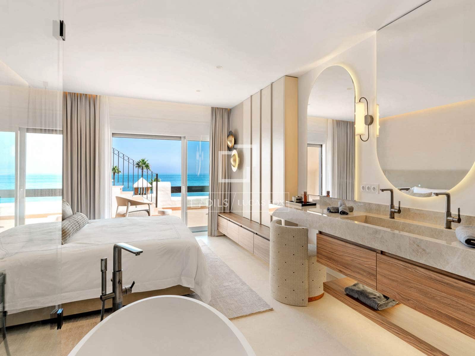 3 chambre Appartement à vendre à Estepona avec piscine garage - 2 995 000 € (Ref: 9672430)