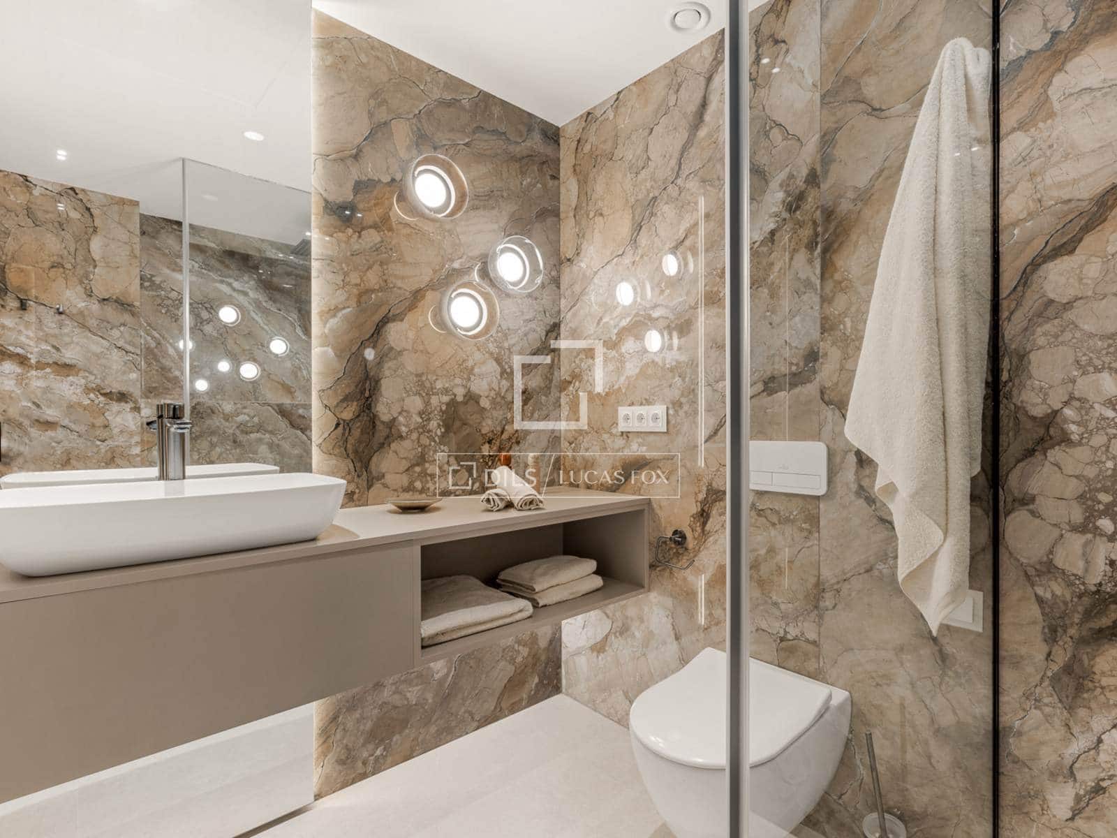 3 chambre Appartement à vendre à Estepona avec piscine garage - 2 995 000 € (Ref: 9672430)